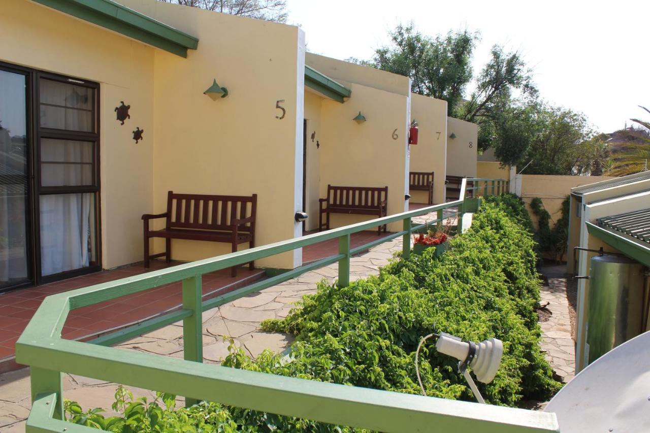 Onganga Hotel Pension Windhoek Extérieur photo