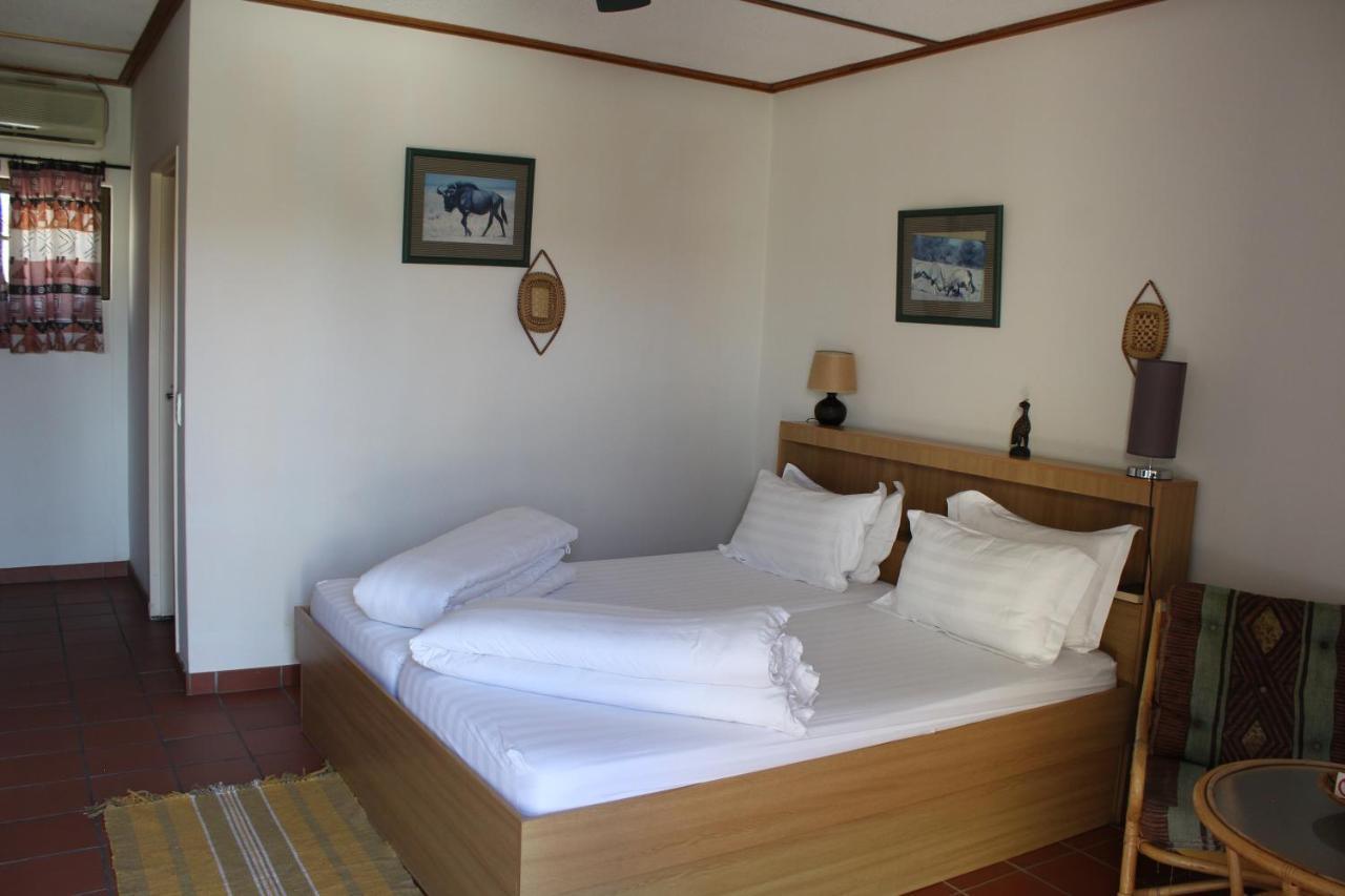 Onganga Hotel Pension Windhoek Extérieur photo