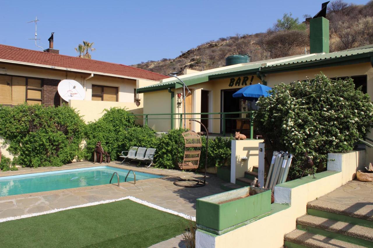 Onganga Hotel Pension Windhoek Extérieur photo