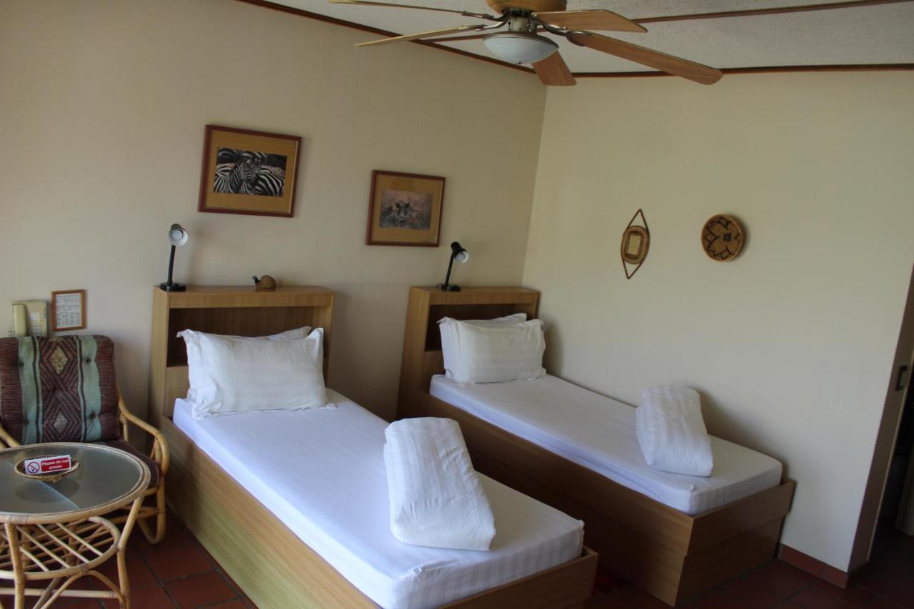 Onganga Hotel Pension Windhoek Extérieur photo