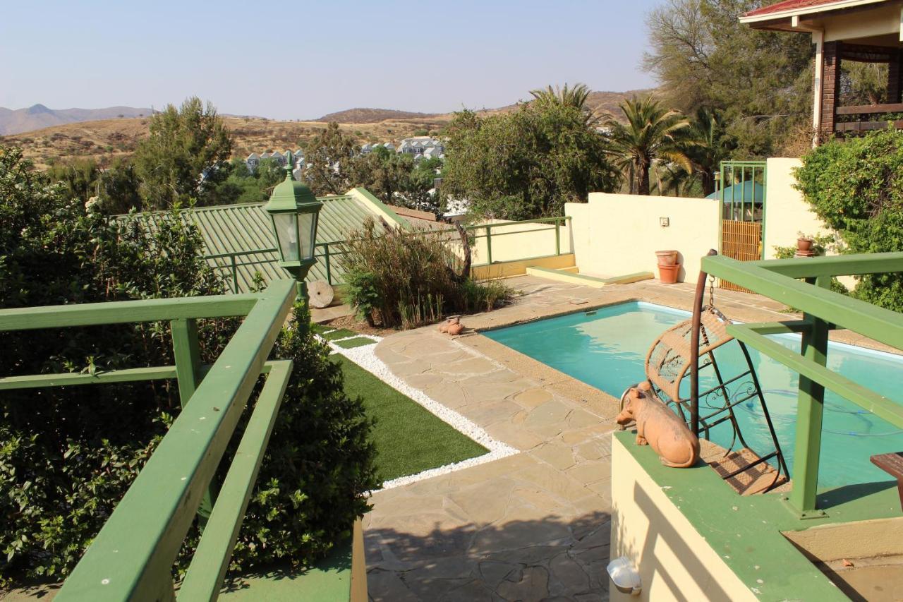 Onganga Hotel Pension Windhoek Extérieur photo